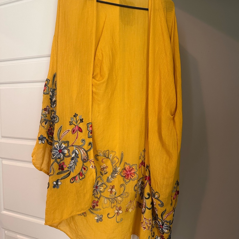 Chic Soul Yellow Floral Kimono